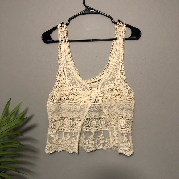 Kimchi Blue lace top - Picture 2 of 4